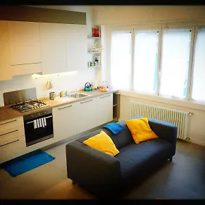 Smile House. Intero Trilocale 15 Min. Dal Centro Appartamento